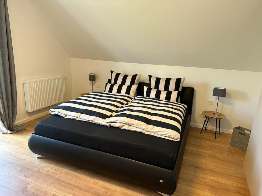 Neuwertige Gemuetliche Wohnung Rieden  Exterior foto